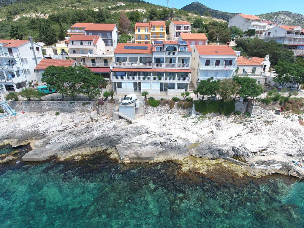Superb Beachfront Luxury Seaview With Private Beach Милна Экстерьер фото